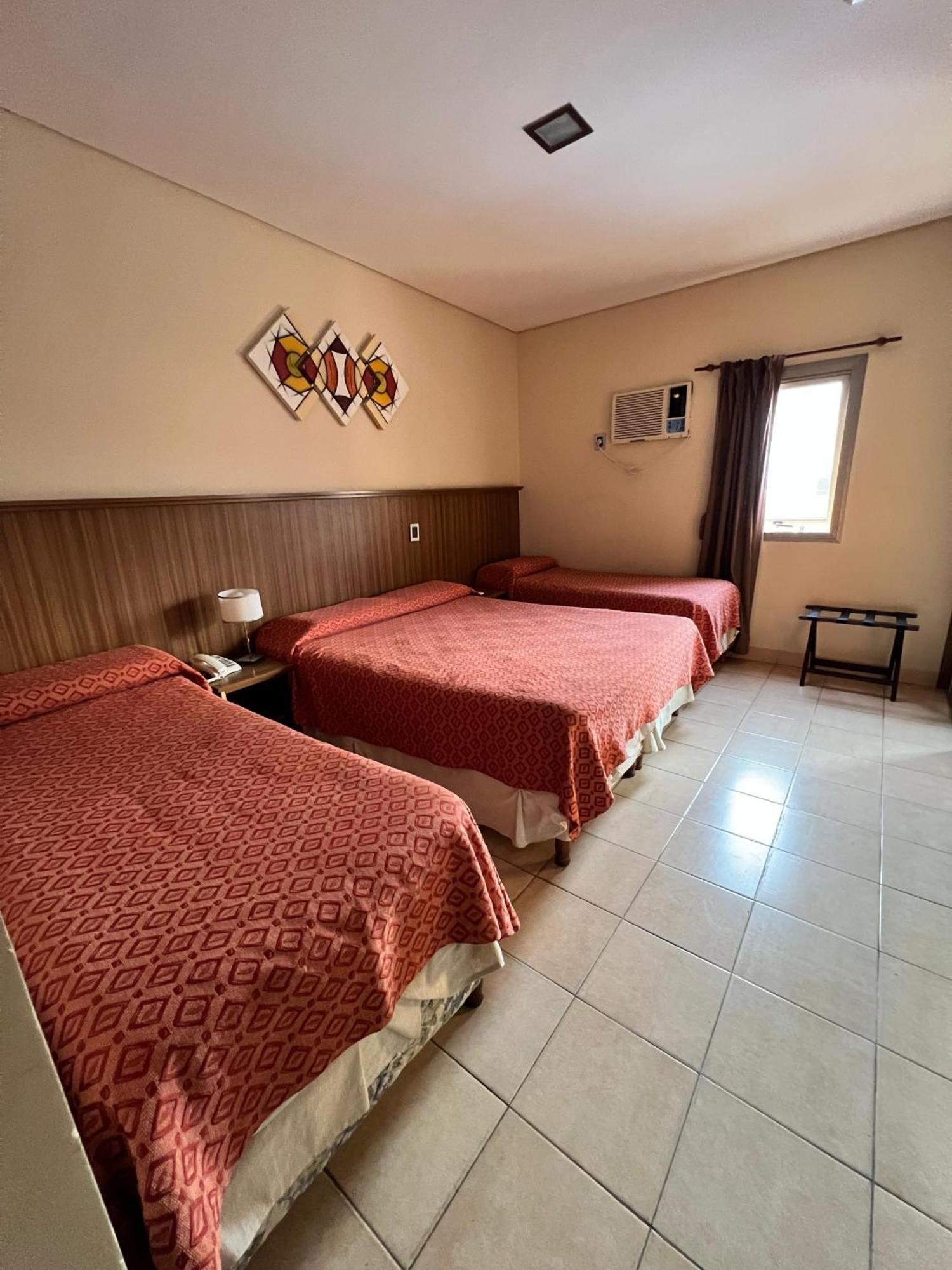 Hotel Confianza Corrientes Esterno foto