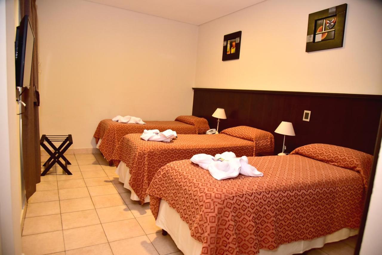 Hotel Confianza Corrientes Esterno foto